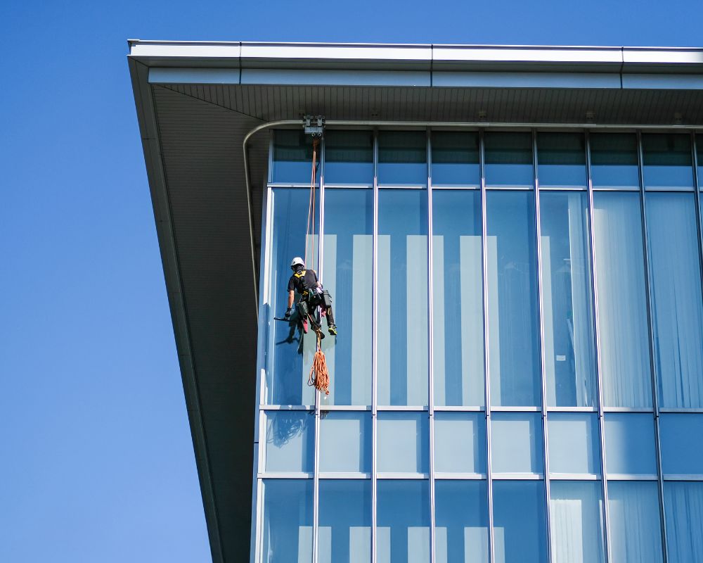 Exterior High Rise Window Cleaning